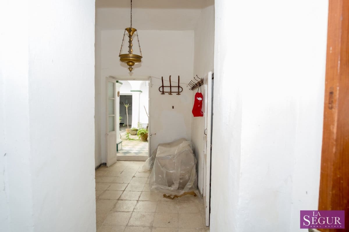 12 soveværelse Byhus til salg i Vejer de la Frontera med garage - € 680.000 (Ref: 4515232)