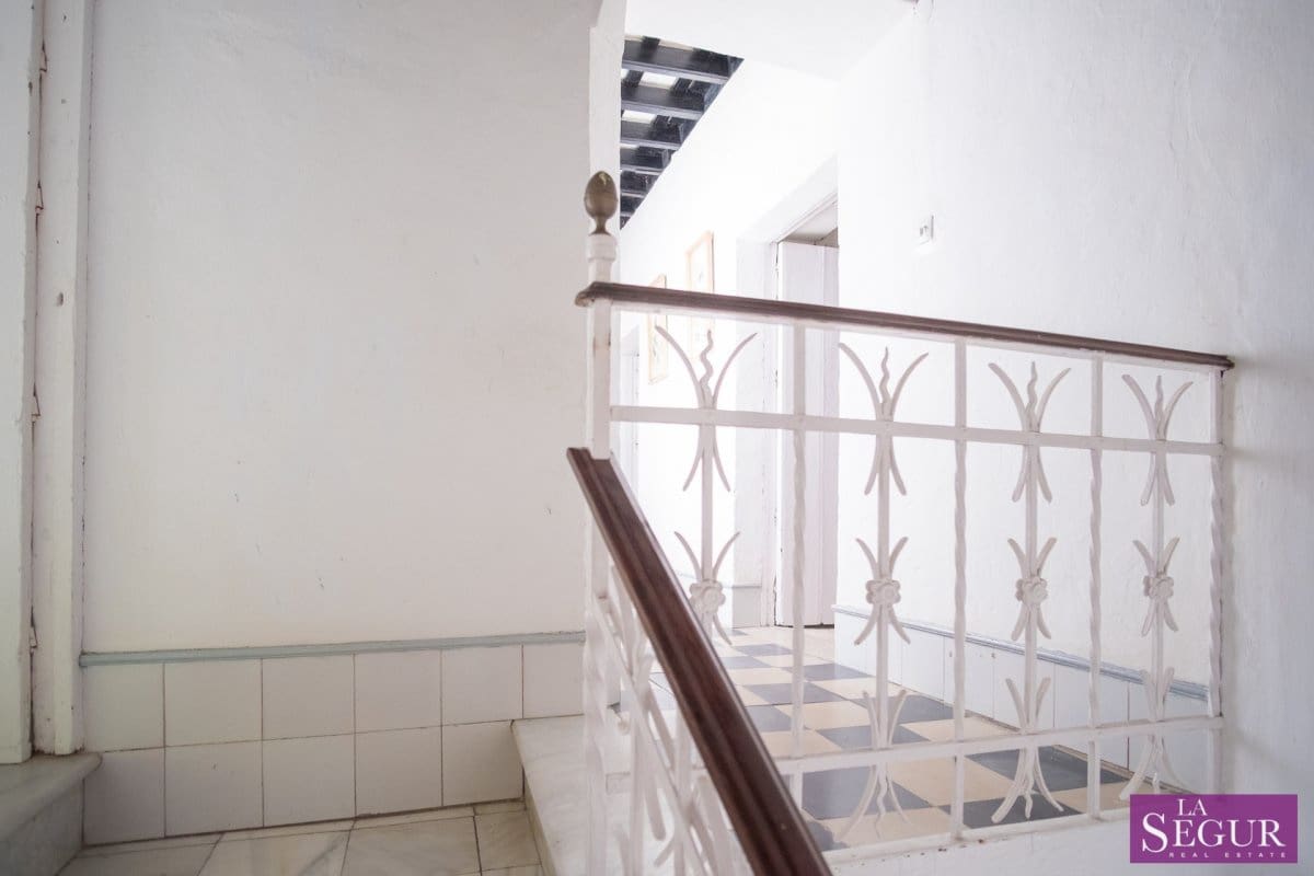 12 soveværelse Byhus til salg i Vejer de la Frontera med garage - € 680.000 (Ref: 4515232)