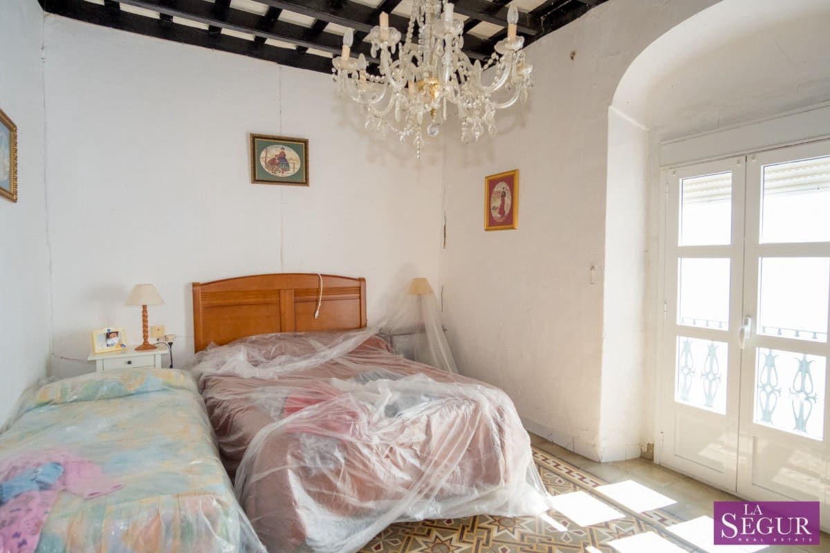 12 soveværelse Byhus til salg i Vejer de la Frontera med garage - € 680.000 (Ref: 4515232)