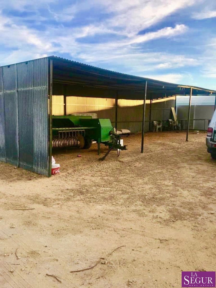 1 soveværelse Finca/Landehus til salg i Benalup med swimmingpool - € 400.000 (Ref: 4666623)