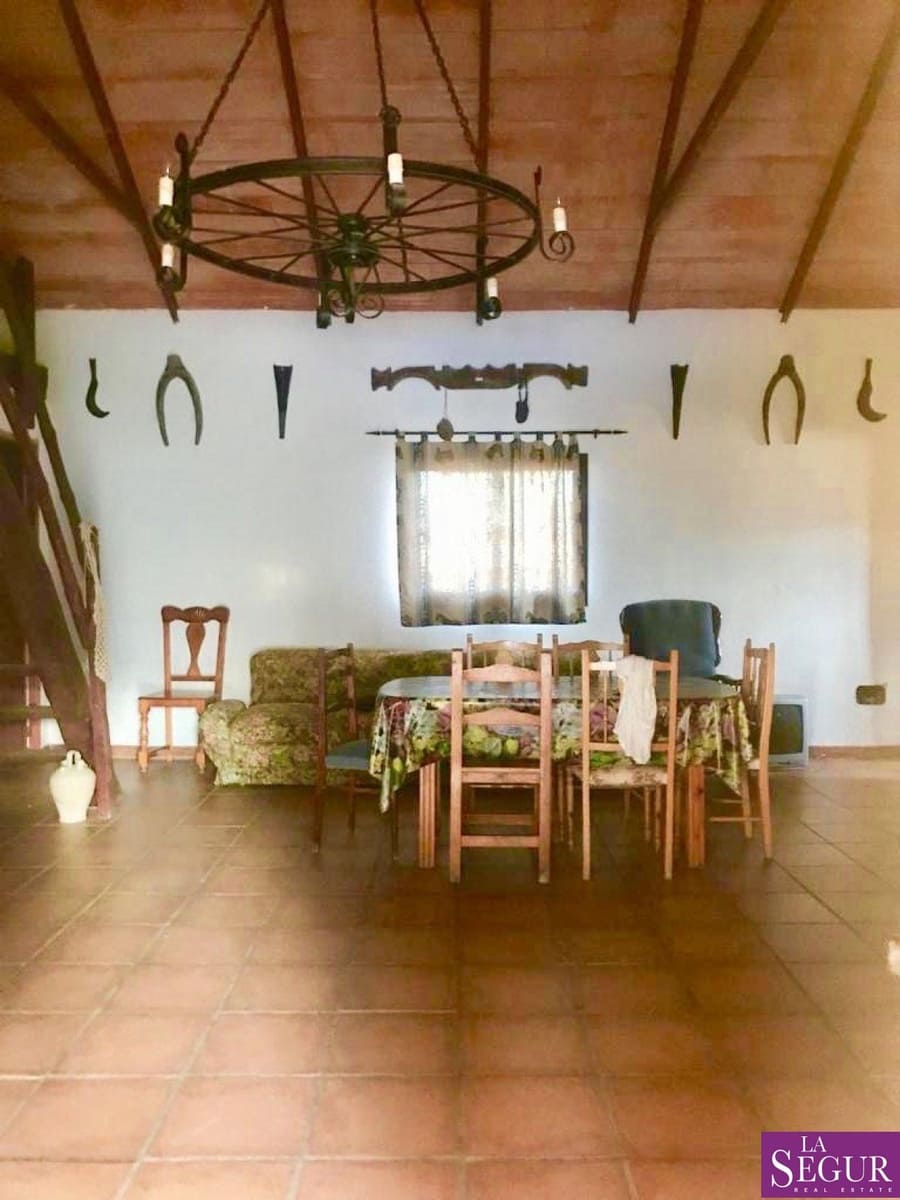 1 soveværelse Finca/Landehus til salg i Benalup med swimmingpool - € 400.000 (Ref: 4666623)