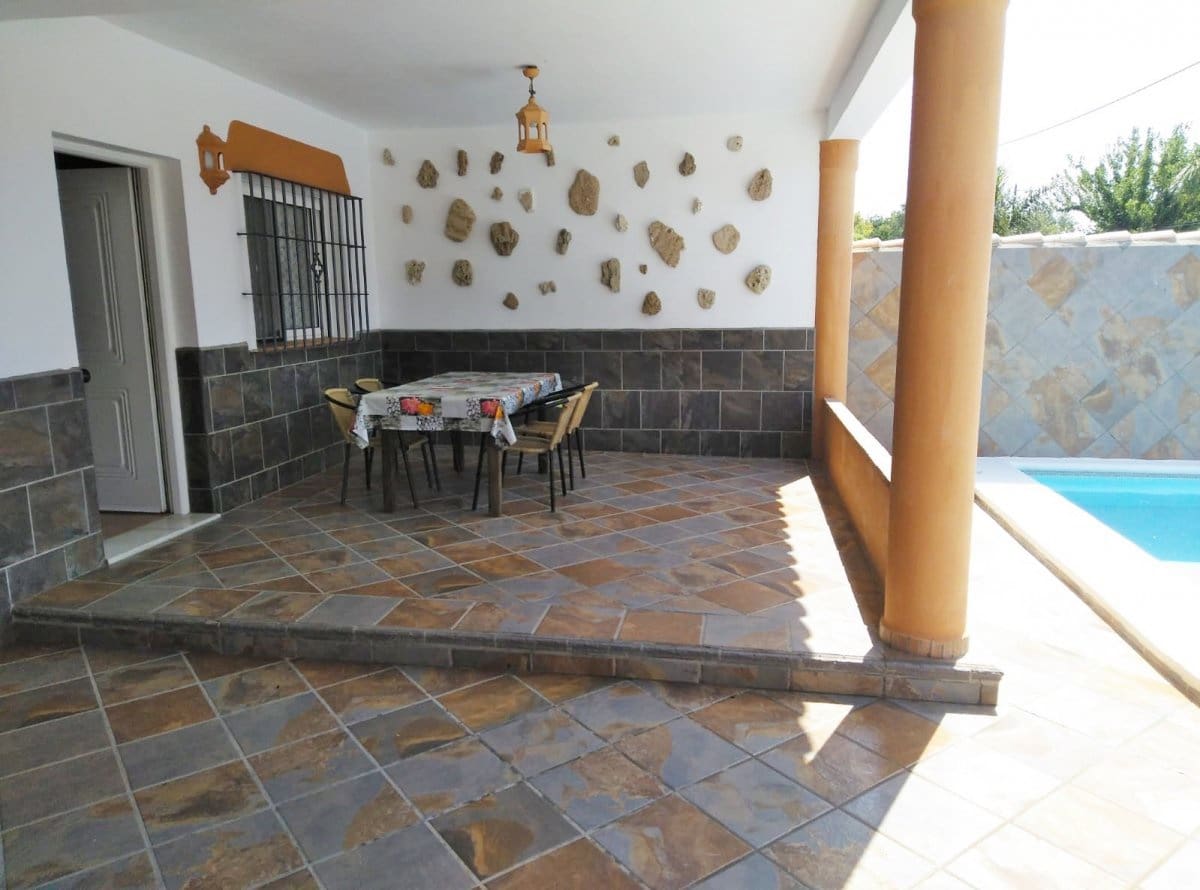3 soveværelse Villa til salg i Chiclana de la Frontera med swimmingpool - € 600.000 (Ref: 5001282)
