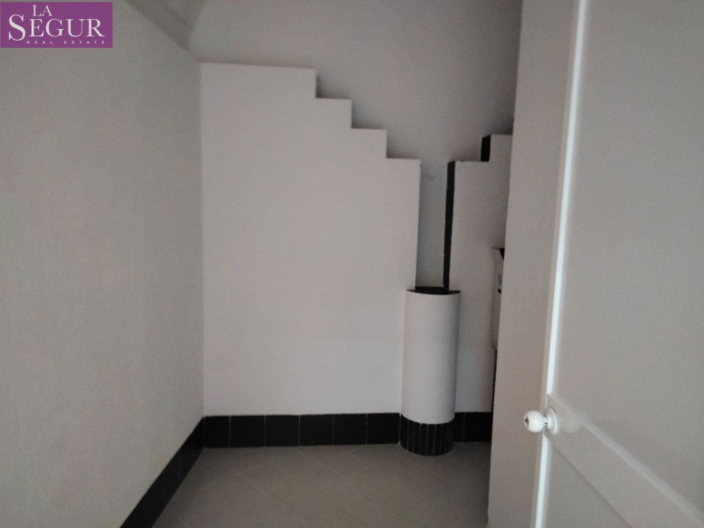 4 bedroom Apartment for sale in Medina-Sidonia - € 140,000 (Ref: 6333974)