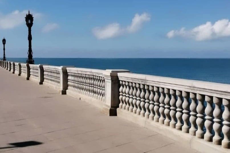 3 quarto Apartamento para venda em Cadis cidade - 185 000 € (Ref: 6779583)