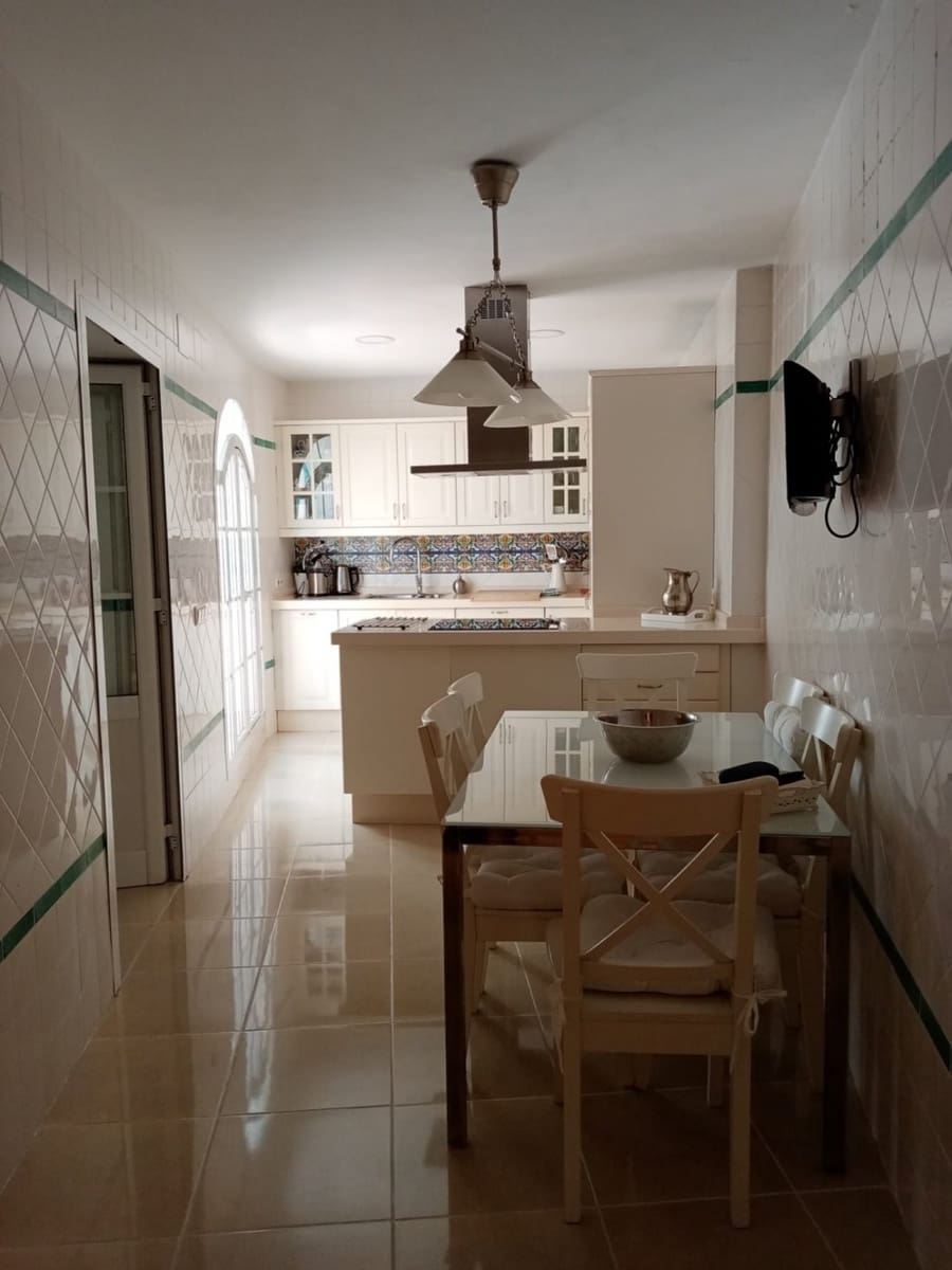 5 soveværelse Byhus til salg i Medina-Sidonia - € 415.000 (Ref: 6960783)