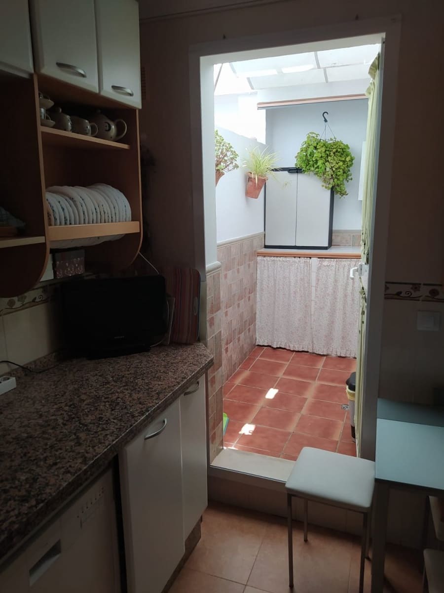 3 soveværelse Lejlighed til salg i Barbate med garage - € 275.000 (Ref: 6993007)