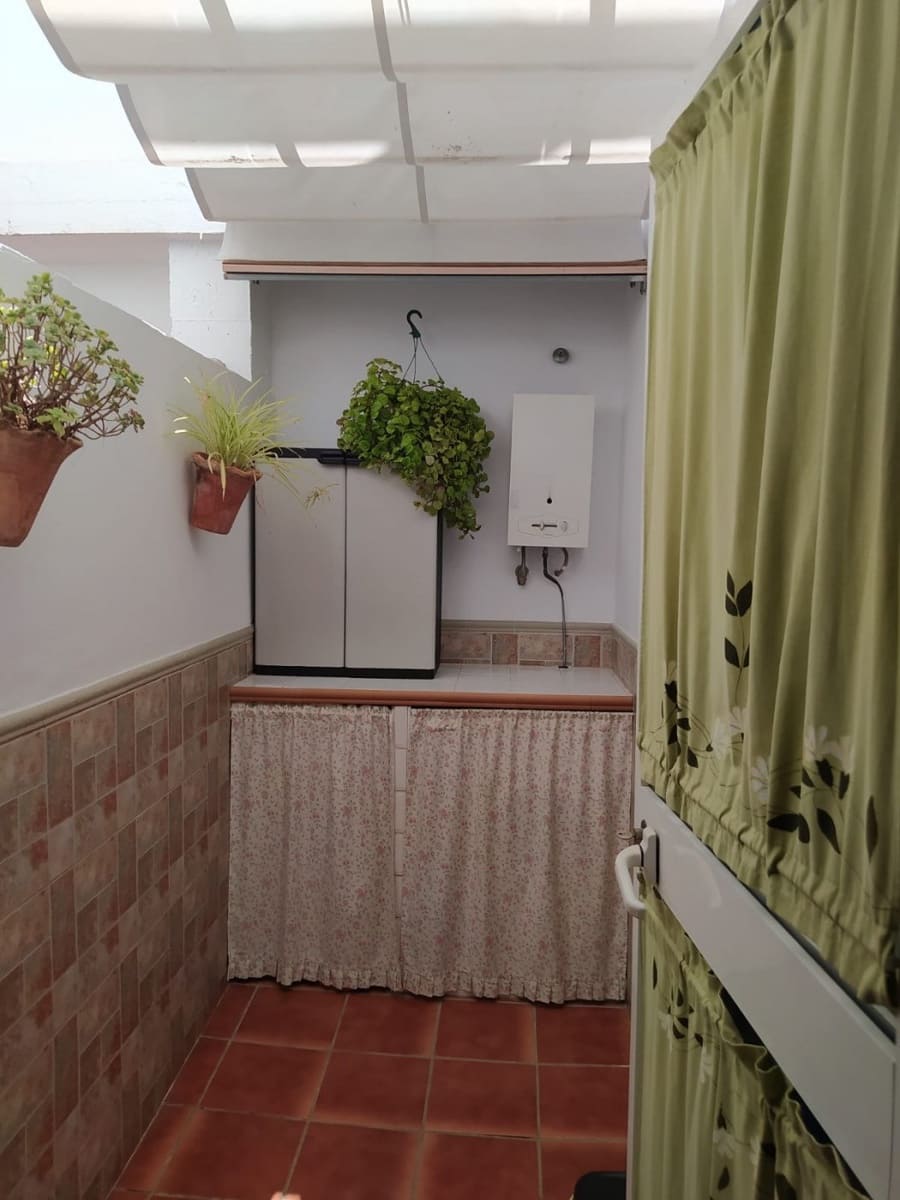 3 soveværelse Lejlighed til salg i Barbate med garage - € 275.000 (Ref: 6993007)