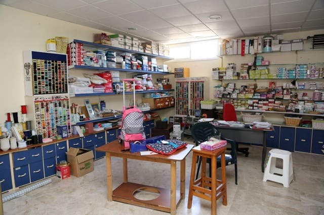 4 soveværelse Erhverv til salg i Medina-Sidonia - € 215.000 (Ref: 7084569)