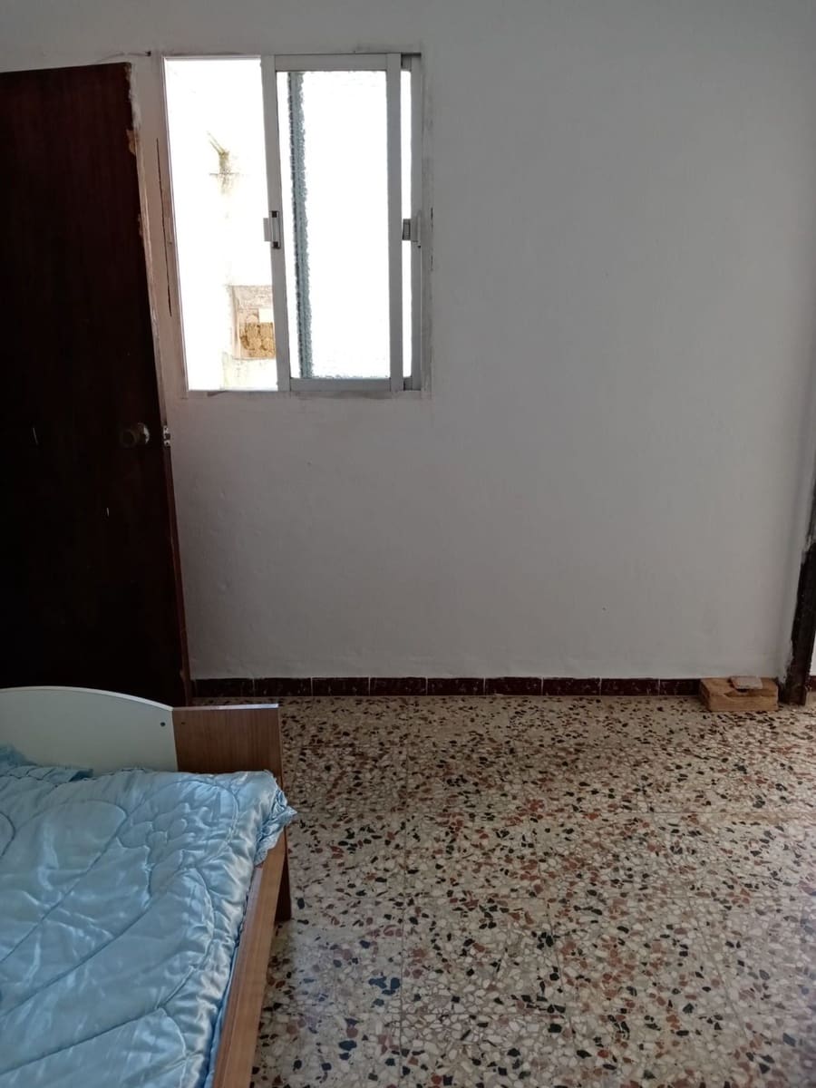 6 soveværelse Byhus til salg i Medina-Sidonia - € 120.000 (Ref: 7364770)