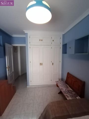 4 makuuhuone Rivitalo myytävänä paikassa Medina-Sidonia - 140 000 € (Ref: 7396633)