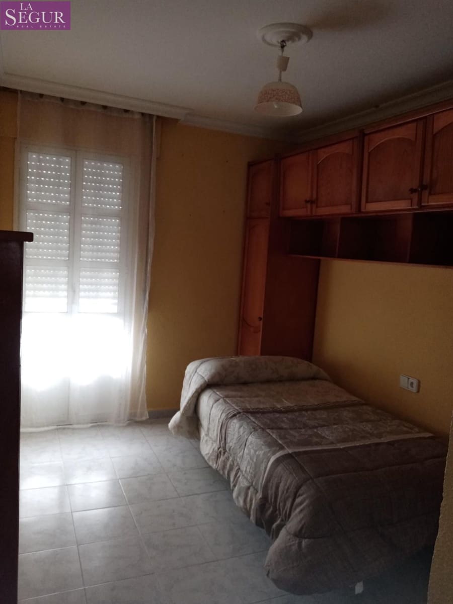 4 soveværelse Rækkehus til salg i Medina-Sidonia - € 140.000 (Ref: 7396633)