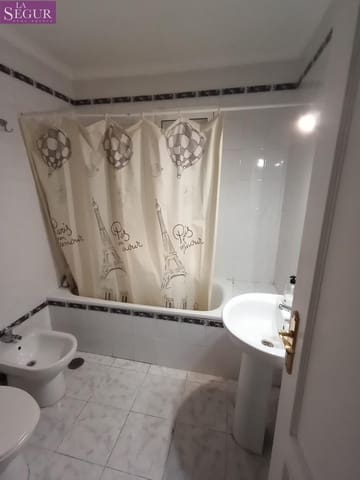 4 makuuhuone Rivitalo myytävänä paikassa Medina-Sidonia - 140 000 € (Ref: 7396633)