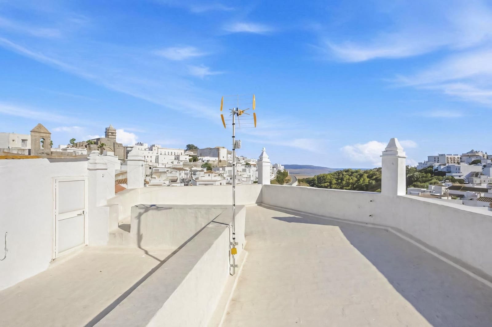 3 bedroom Townhouse for sale in Vejer de la Frontera - € 400,000 (Ref: 7450489)