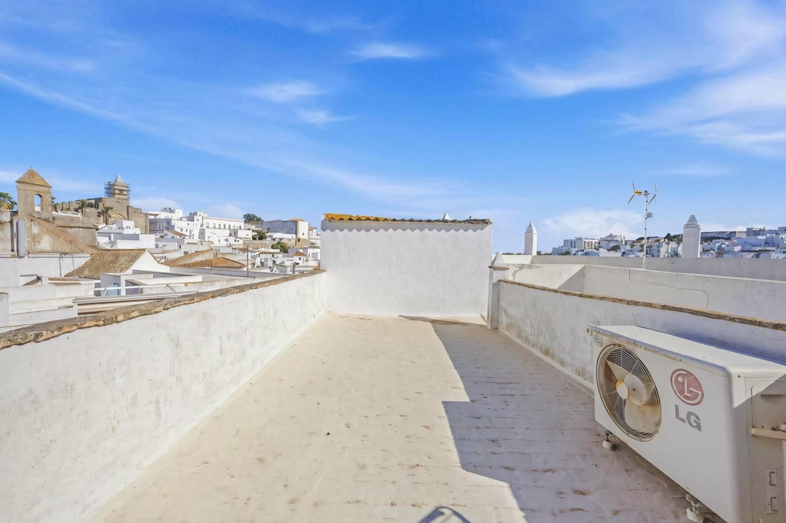 3 bedroom Townhouse for sale in Vejer de la Frontera - € 400,000 (Ref: 7450489)