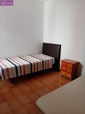 10 slaapkamer Huis te koop in Medina-Sidonia - € 160.000 (Ref: 7572391)