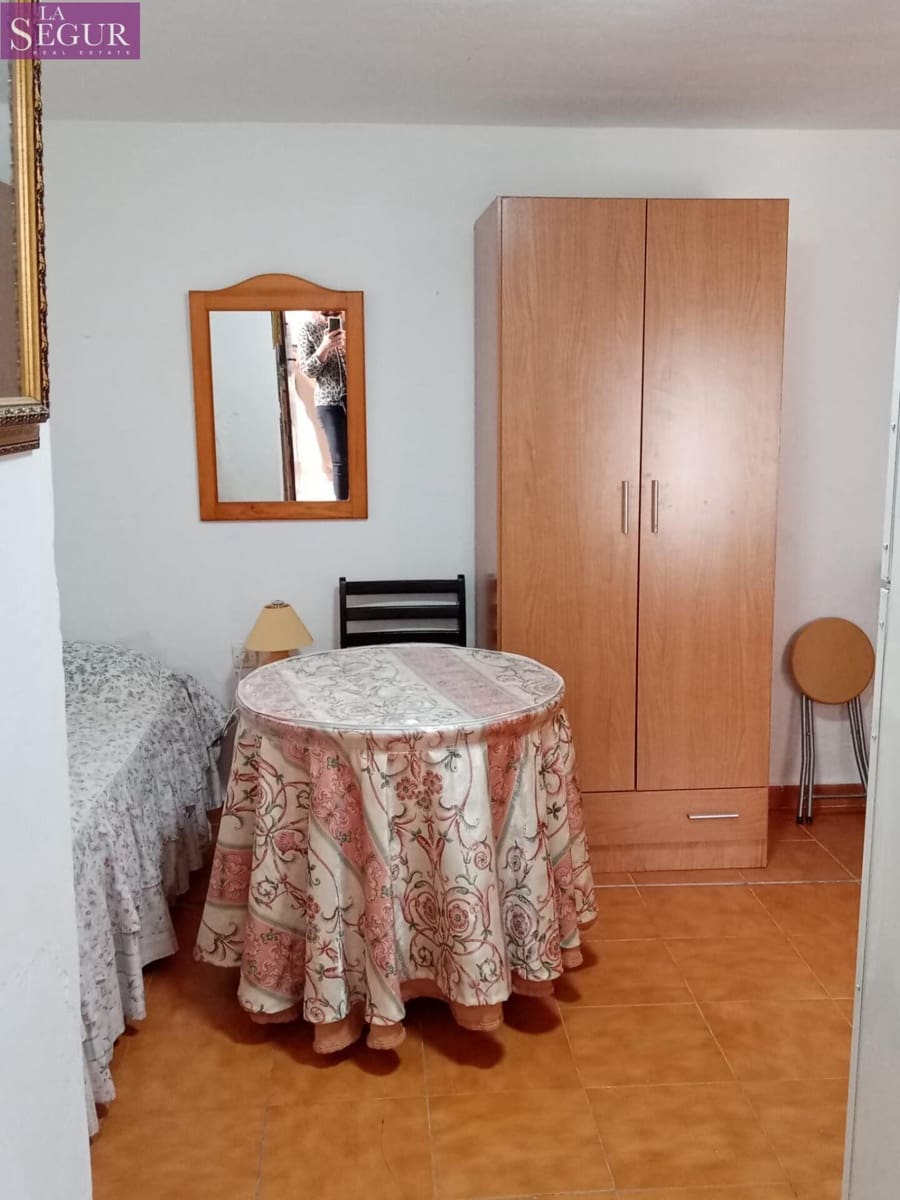 10 slaapkamer Huis te koop in Medina-Sidonia - € 160.000 (Ref: 7572391)