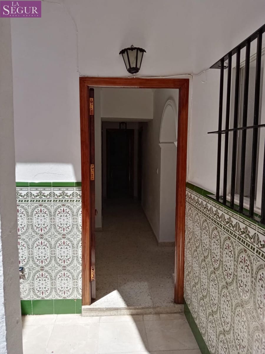 10 slaapkamer Huis te koop in Medina-Sidonia - € 160.000 (Ref: 7572391)