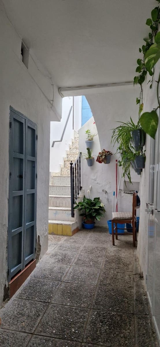 2 bedroom Townhouse for sale in Vejer de la Frontera - € 157,500 (Ref: 7650633)