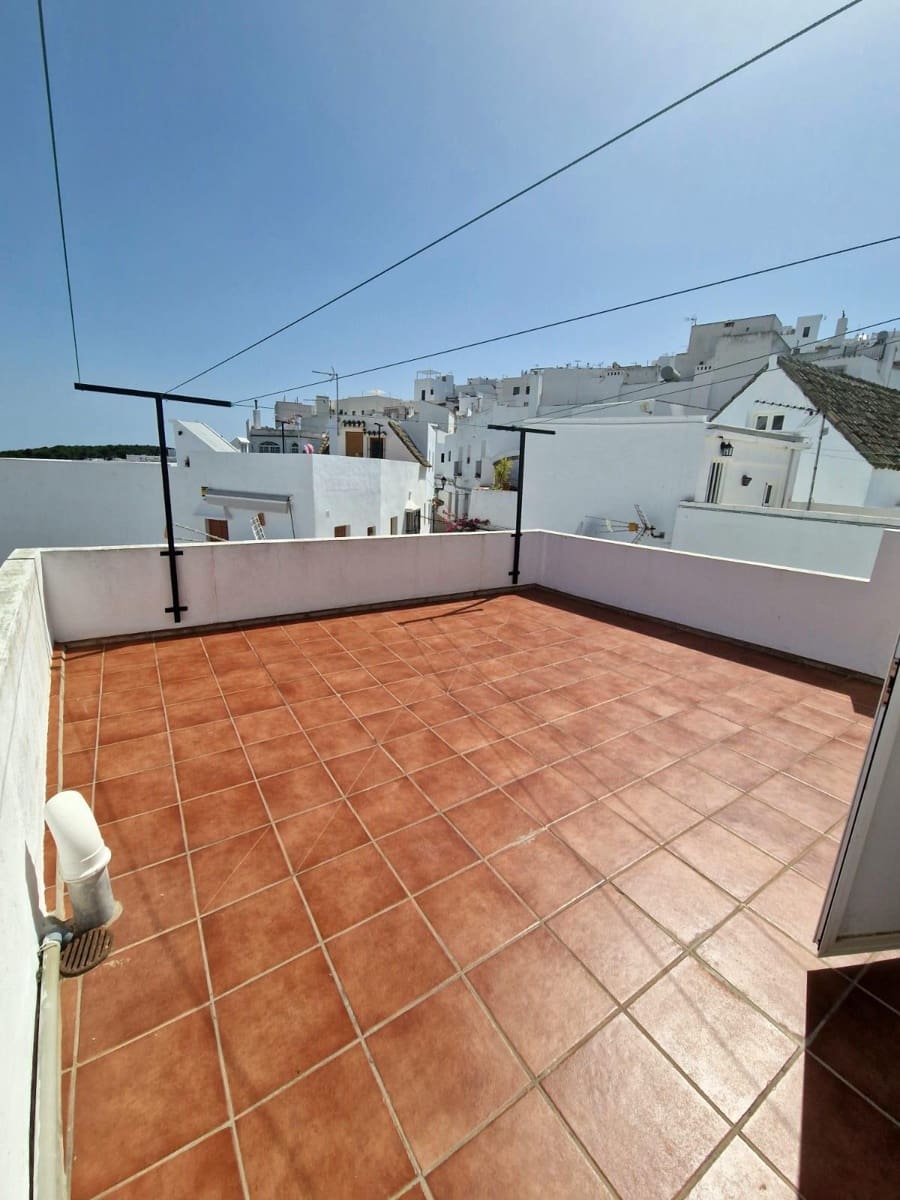 2 bedroom Townhouse for sale in Vejer de la Frontera - € 157,500 (Ref: 7650633)