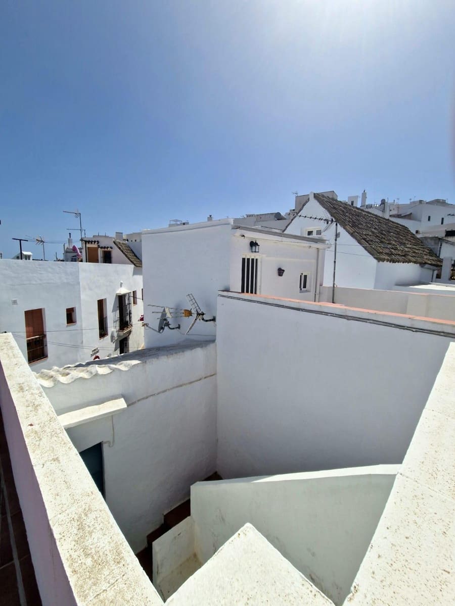 2 bedroom Townhouse for sale in Vejer de la Frontera - € 157,500 (Ref: 7650633)