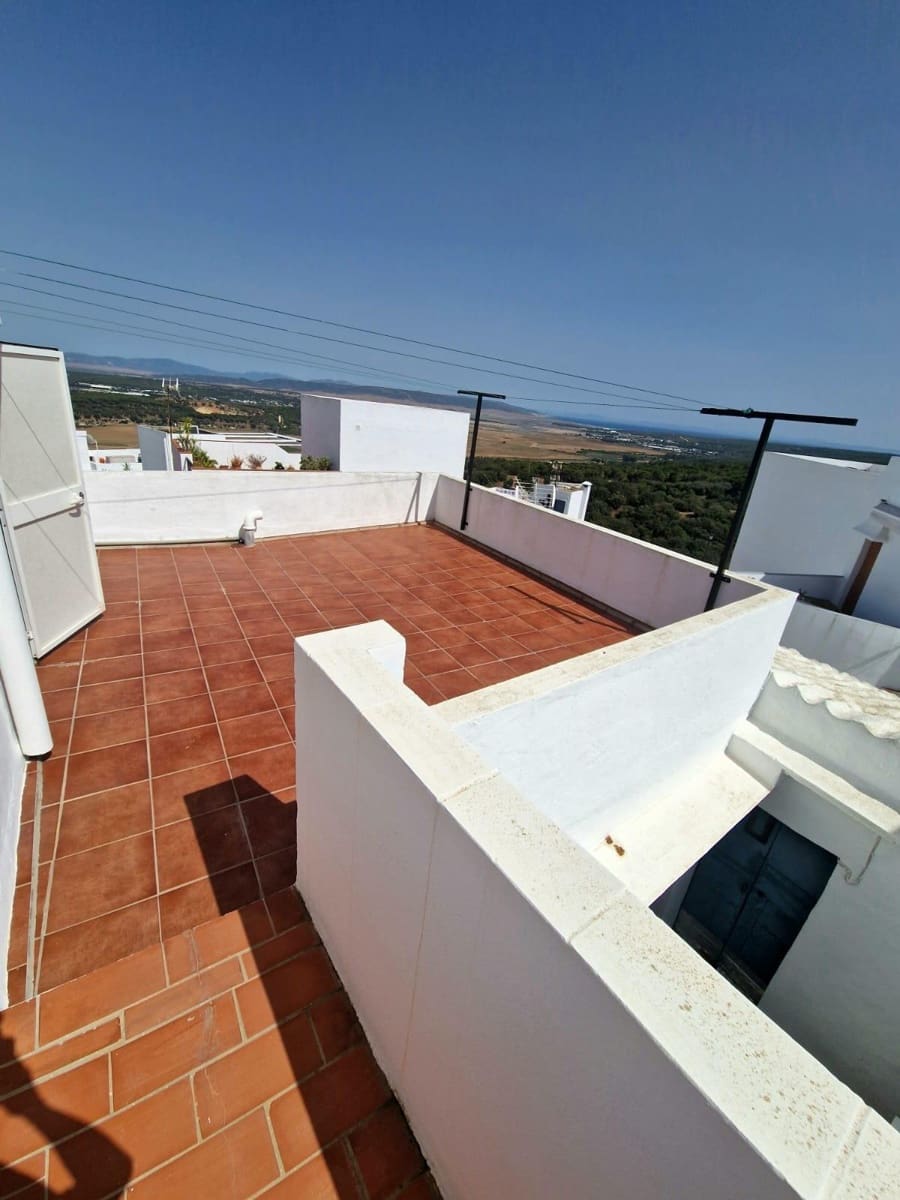 2 bedroom Townhouse for sale in Vejer de la Frontera - € 157,500 (Ref: 7650633)