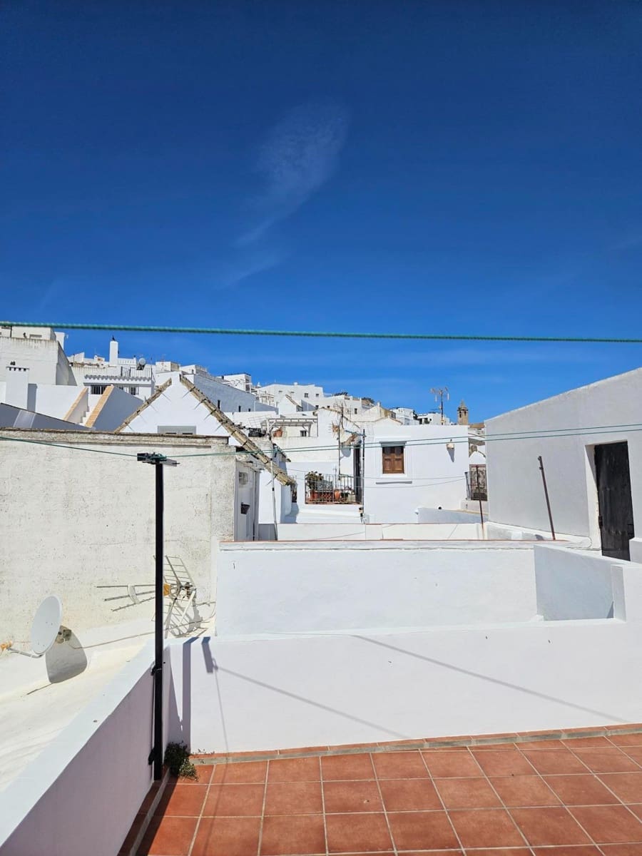 2 bedroom Townhouse for sale in Vejer de la Frontera - € 157,500 (Ref: 7650633)