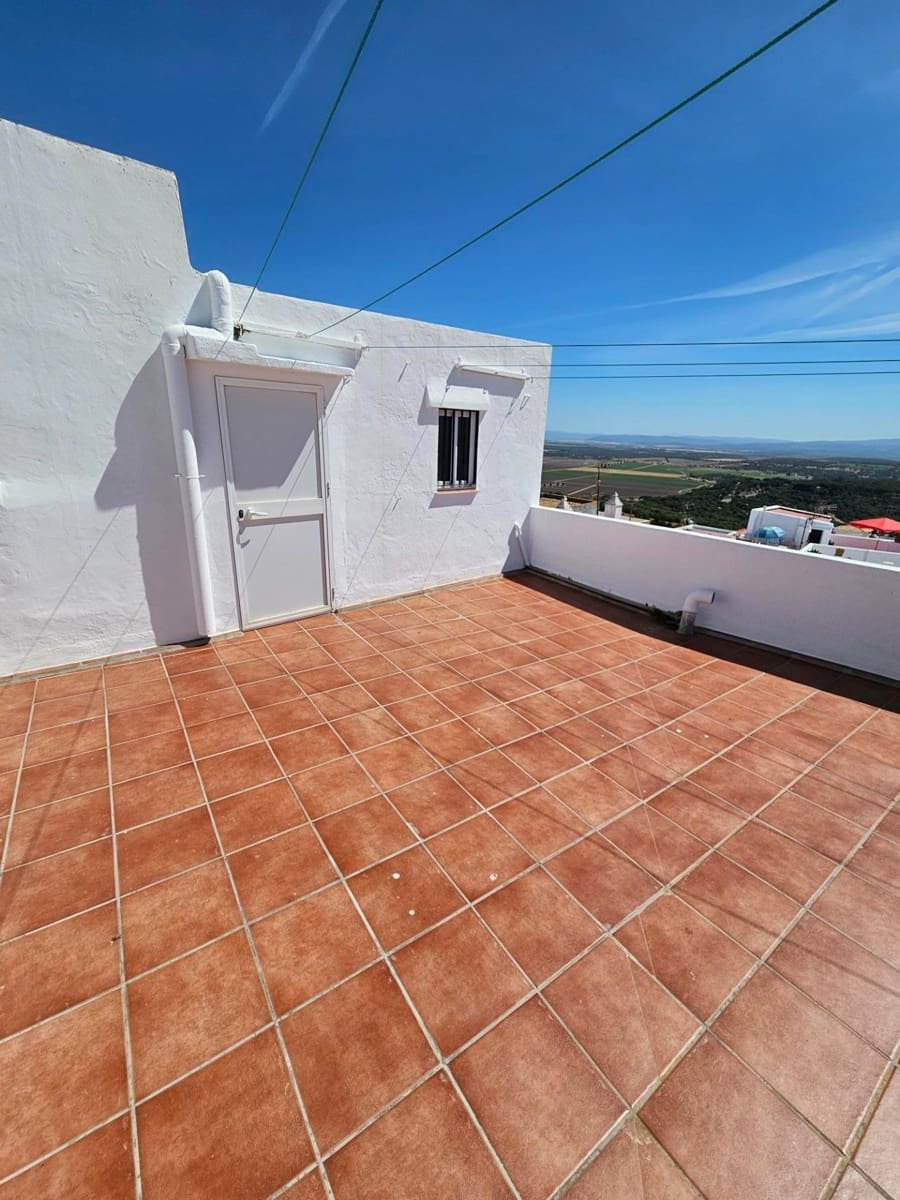 2 bedroom Townhouse for sale in Vejer de la Frontera - € 157,500 (Ref: 7650633)