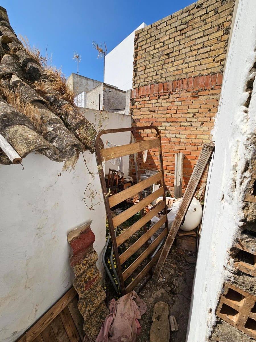 2 bedroom Apartment for sale in Vejer de la Frontera - € 160,000 (Ref: 7706490)