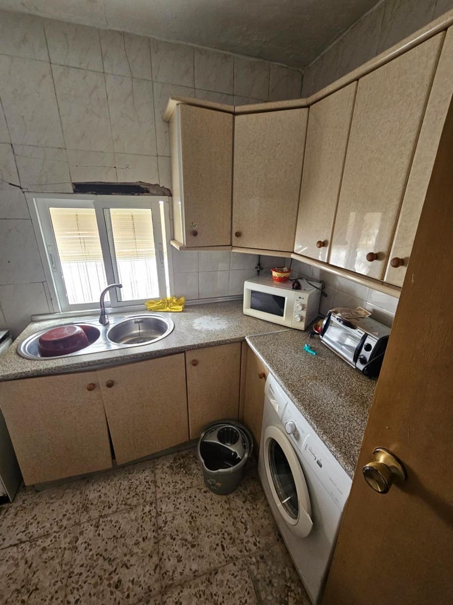 2 bedroom Apartment for sale in Vejer de la Frontera - € 160,000 (Ref: 7706490)