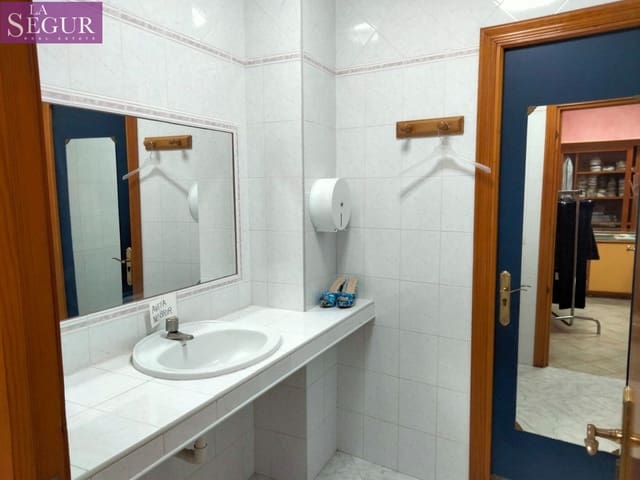 Erhverv til salg i Medina-Sidonia - € 175.000 (Ref: 7793487)