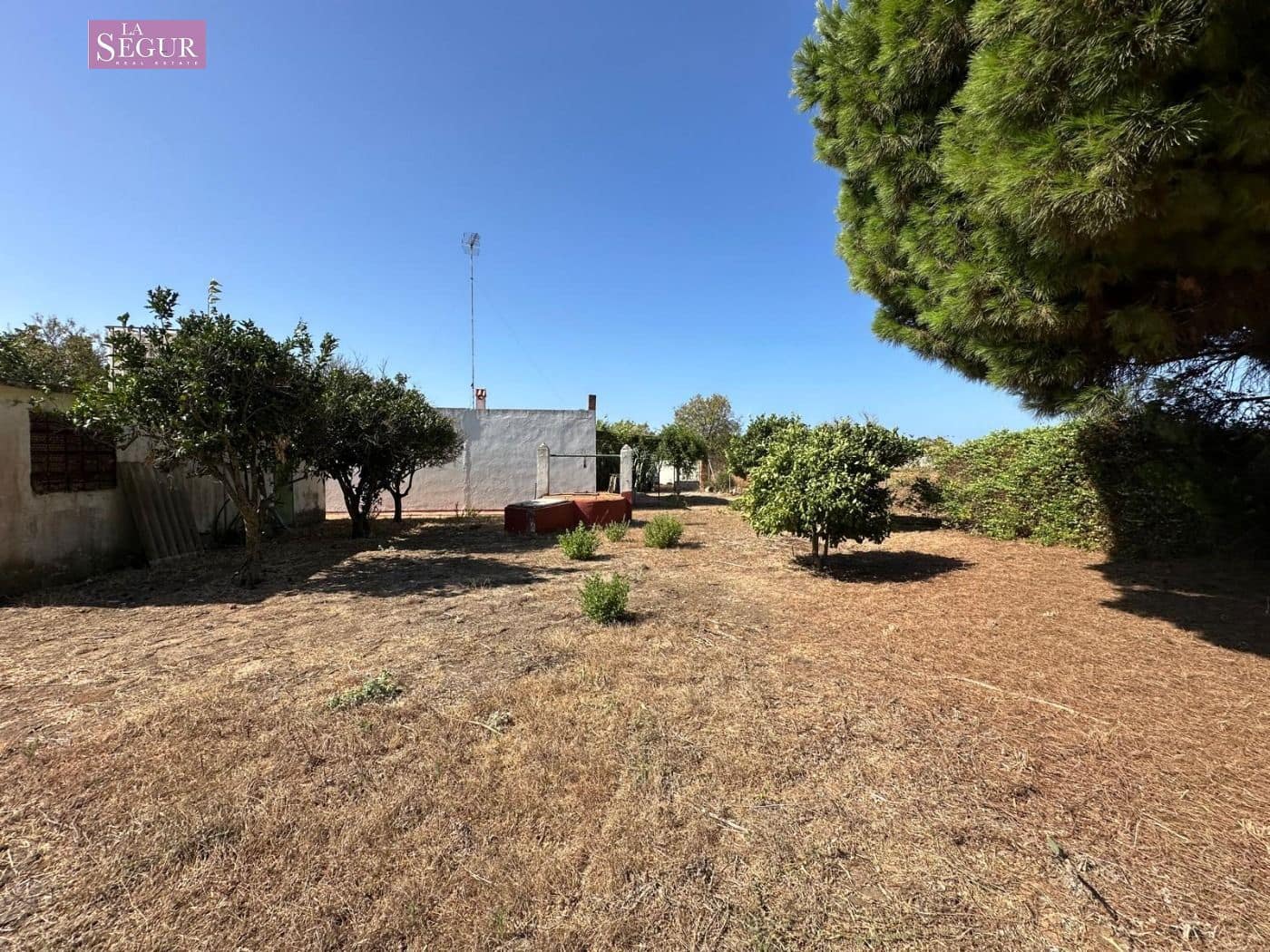 Tontti myytävänä paikassa Chiclana de la Frontera - 189 000 € (Ref: 8083113)