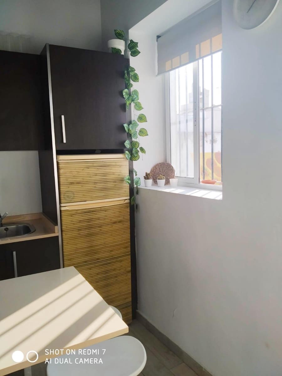 Penthouse til salgs i Cadiz by - € 169 000 (Ref: 8220685)