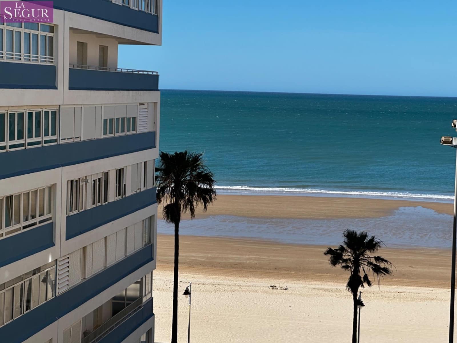 3 bedroom Flat for rent in Cadiz city - € 1,500 (Ref: 8226536)