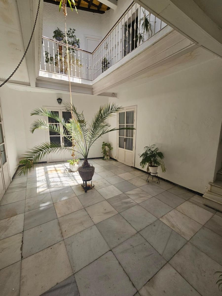 7 bedroom Townhouse for sale in Vejer de la Frontera - € 490,000 (Ref: 8319241)