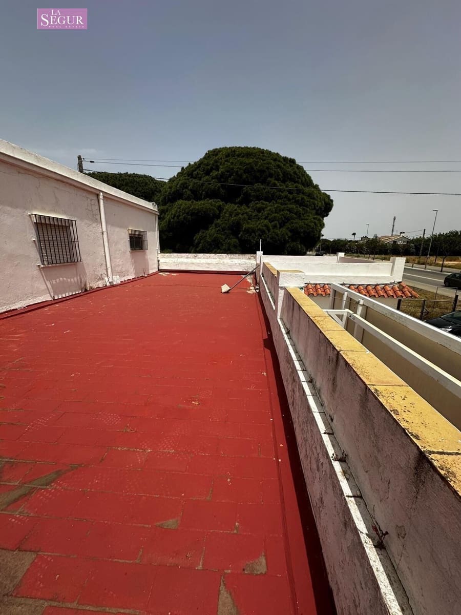 8 soveværelse Rækkehus til salg i Conil de la Frontera - € 292.000 (Ref: 8366474)