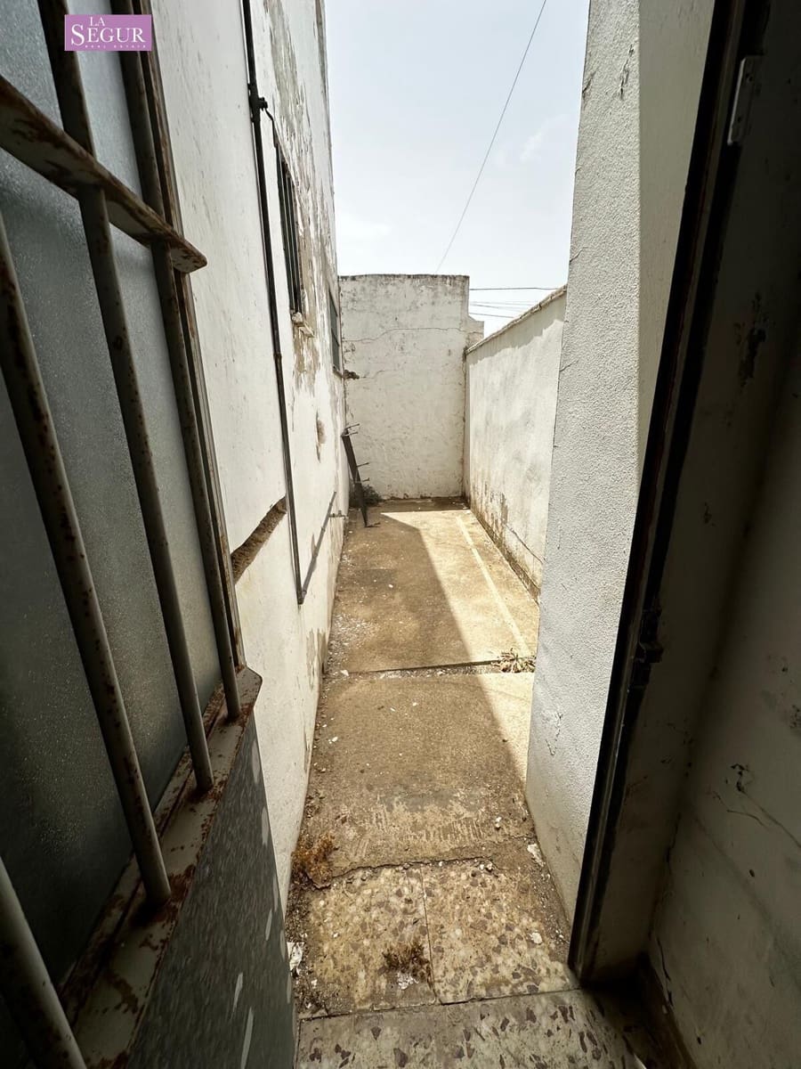 8 soveværelse Rækkehus til salg i Conil de la Frontera - € 292.000 (Ref: 8366474)