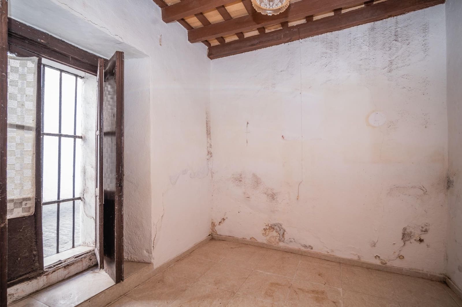 6 bedroom Villa for sale in Vejer de la Frontera - € 320,000 (Ref: 8435133)
