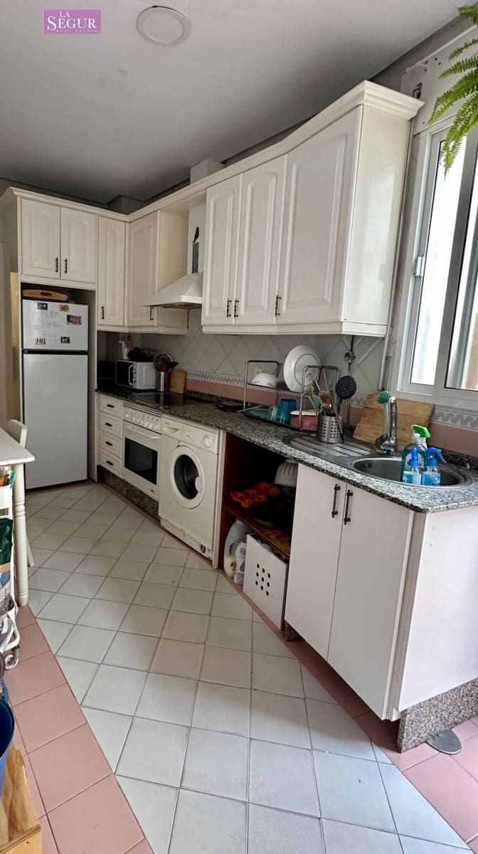 3 slaapkamer Appartement te koop in Conil de la Frontera - € 359.000 (Ref: 8476221)
