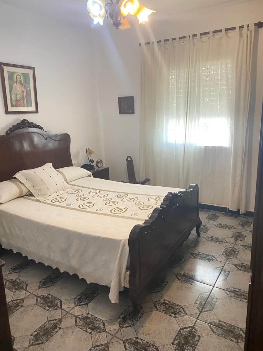 3 soveværelse Villa til salg i Paterna de Rivera - € 130.000 (Ref: 8504372)