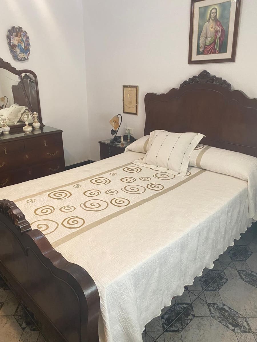 3 soveværelse Villa til salg i Paterna de Rivera - € 130.000 (Ref: 8504372)