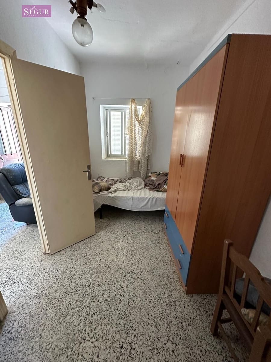 5 bedroom Townhouse for sale in Conil de la Frontera - € 300,000 (Ref: 8518653)