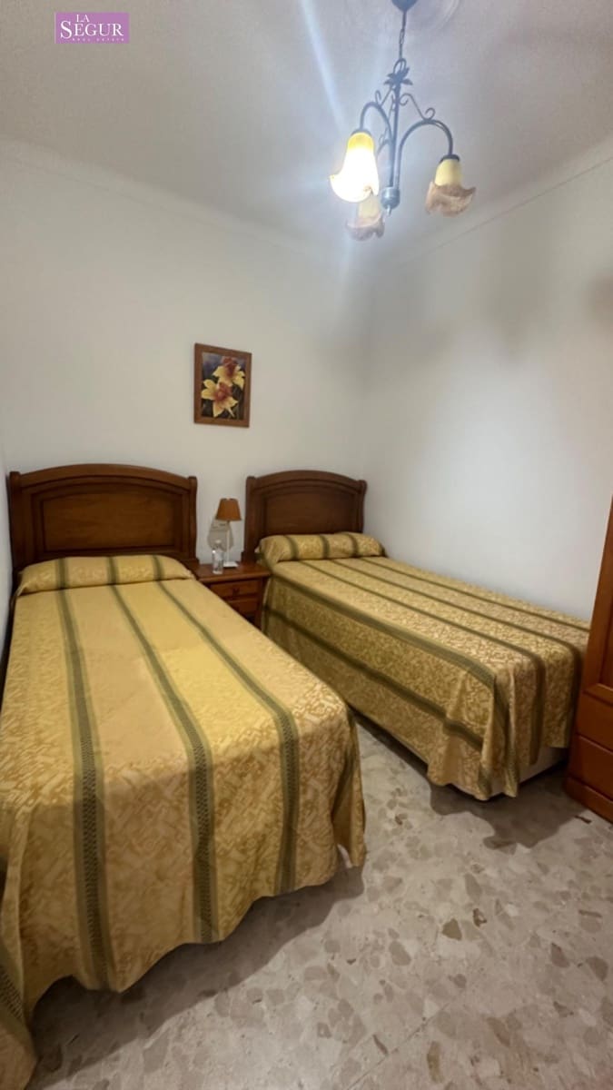 11 soveværelse Byhus til salg i Conil de la Frontera - € 850.000 (Ref: 8518654)