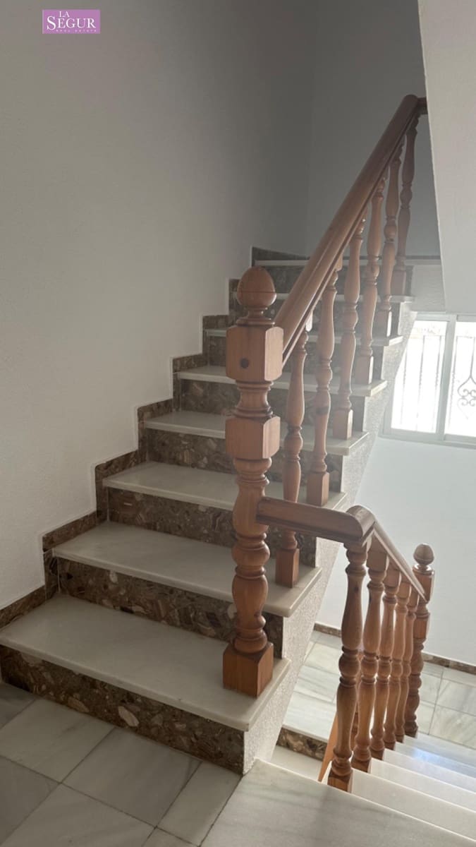 11 soveværelse Byhus til salg i Conil de la Frontera - € 850.000 (Ref: 8518654)