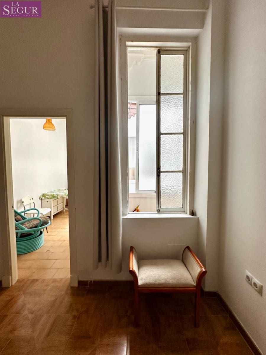 3 bedroom Flat for sale in La Caleta La Viña, Cádiz city € 190,000