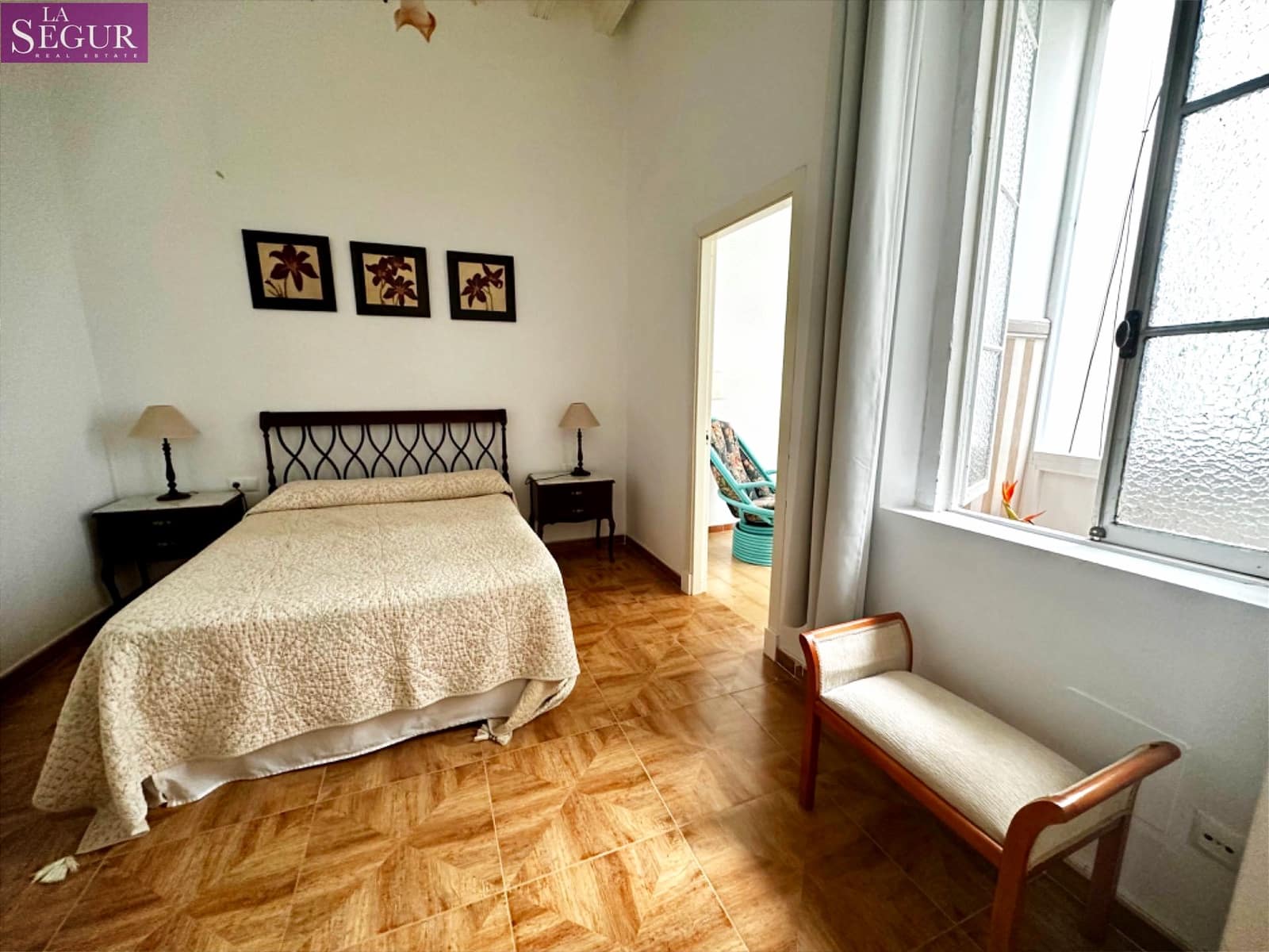 3 bedroom Flat for sale in La Caleta La Viña, Cádiz city € 190,000