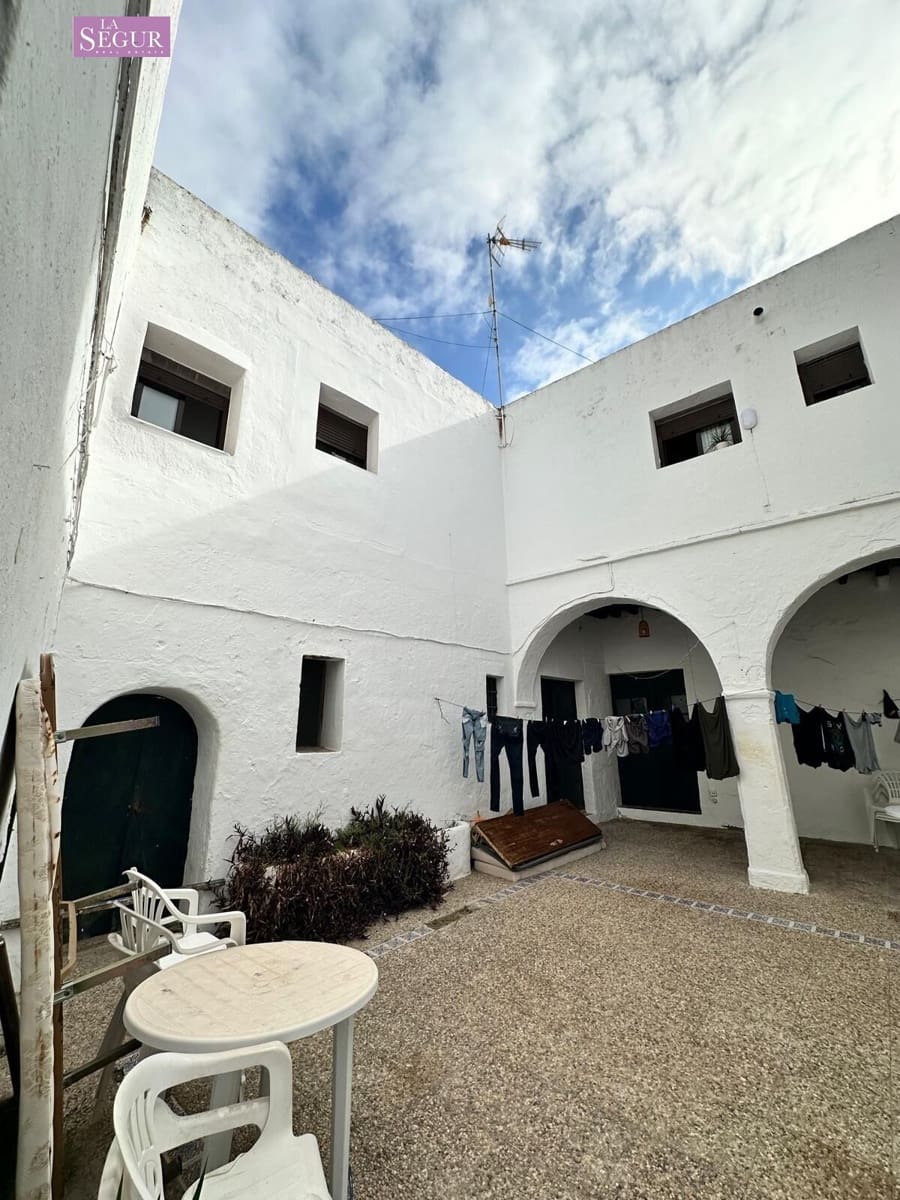 5 soveværelse Lejlighed til salg i Conil de la Frontera - € 300.000 (Ref: 8556796)