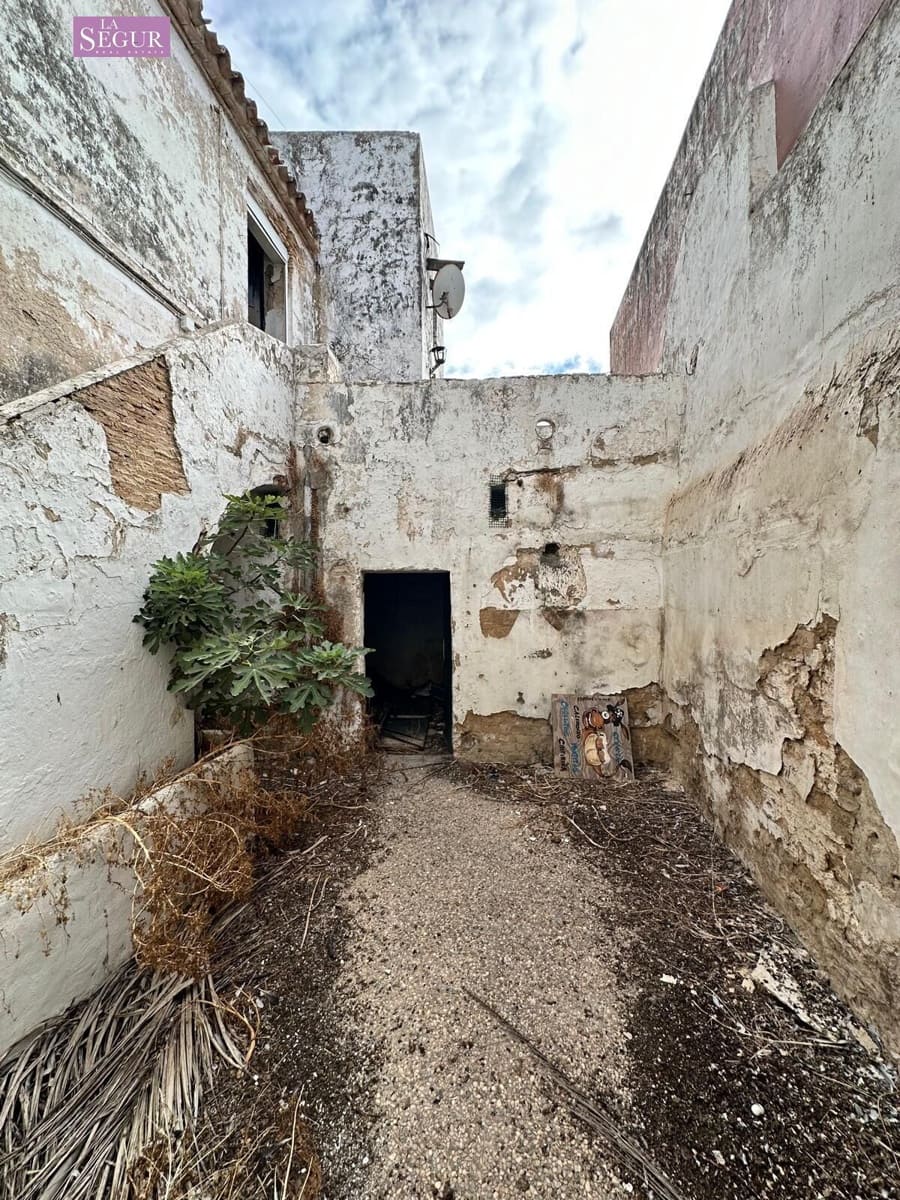 5 soveværelse Lejlighed til salg i Conil de la Frontera - € 300.000 (Ref: 8556796)