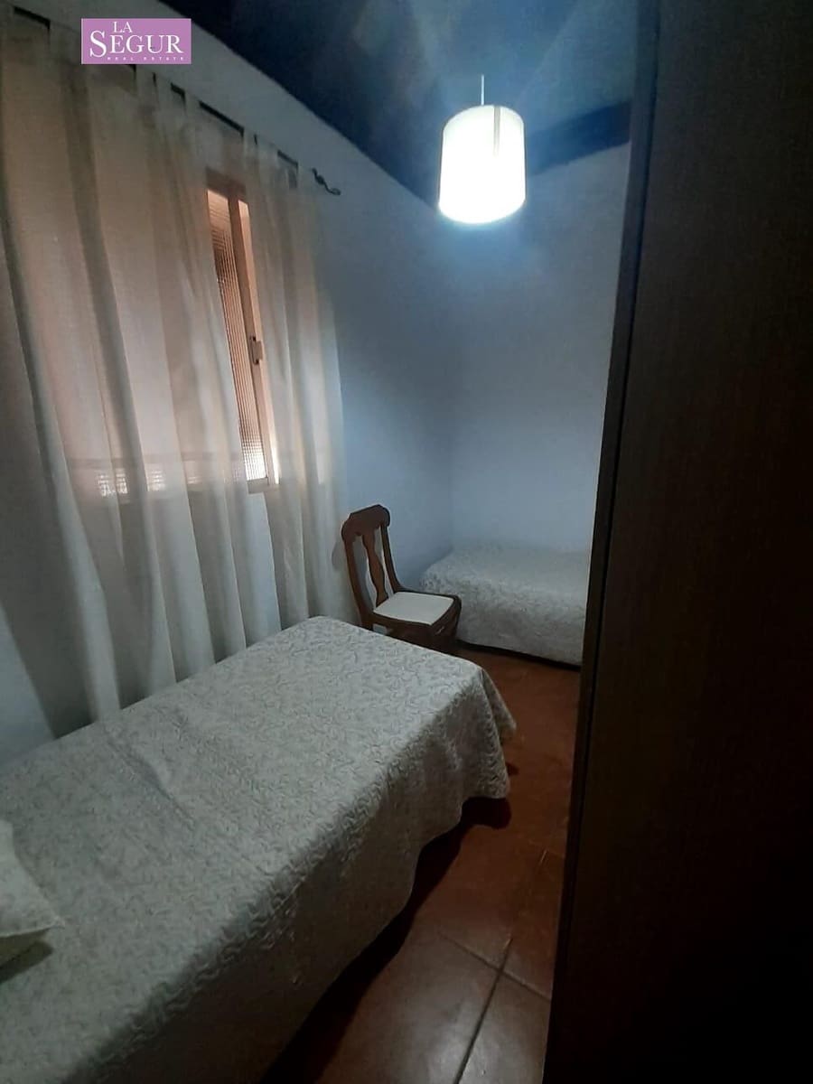 5 soveværelse Lejlighed til salg i Conil de la Frontera - € 300.000 (Ref: 8556796)