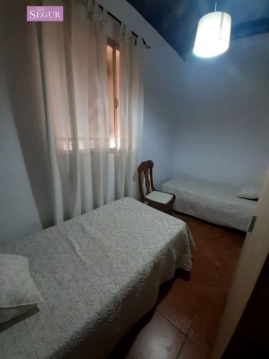 5 soveværelse Lejlighed til salg i Conil de la Frontera - € 300.000 (Ref: 8556796)