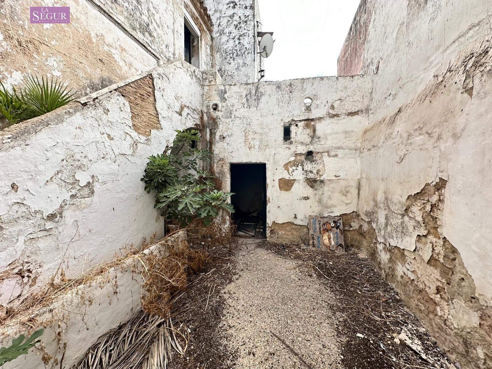 5 soveværelse Lejlighed til salg i Conil de la Frontera - € 300.000 (Ref: 8556796)